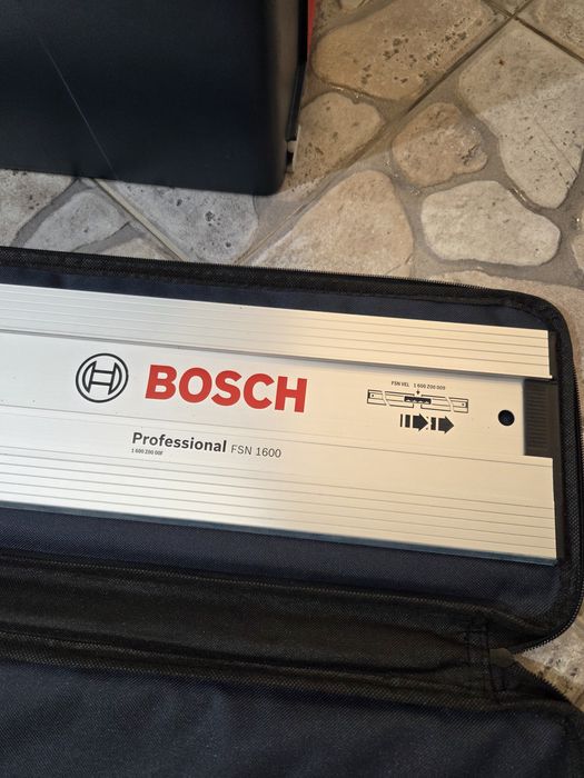 Zagłębiarka Bosch Professional GKT 55 GCE