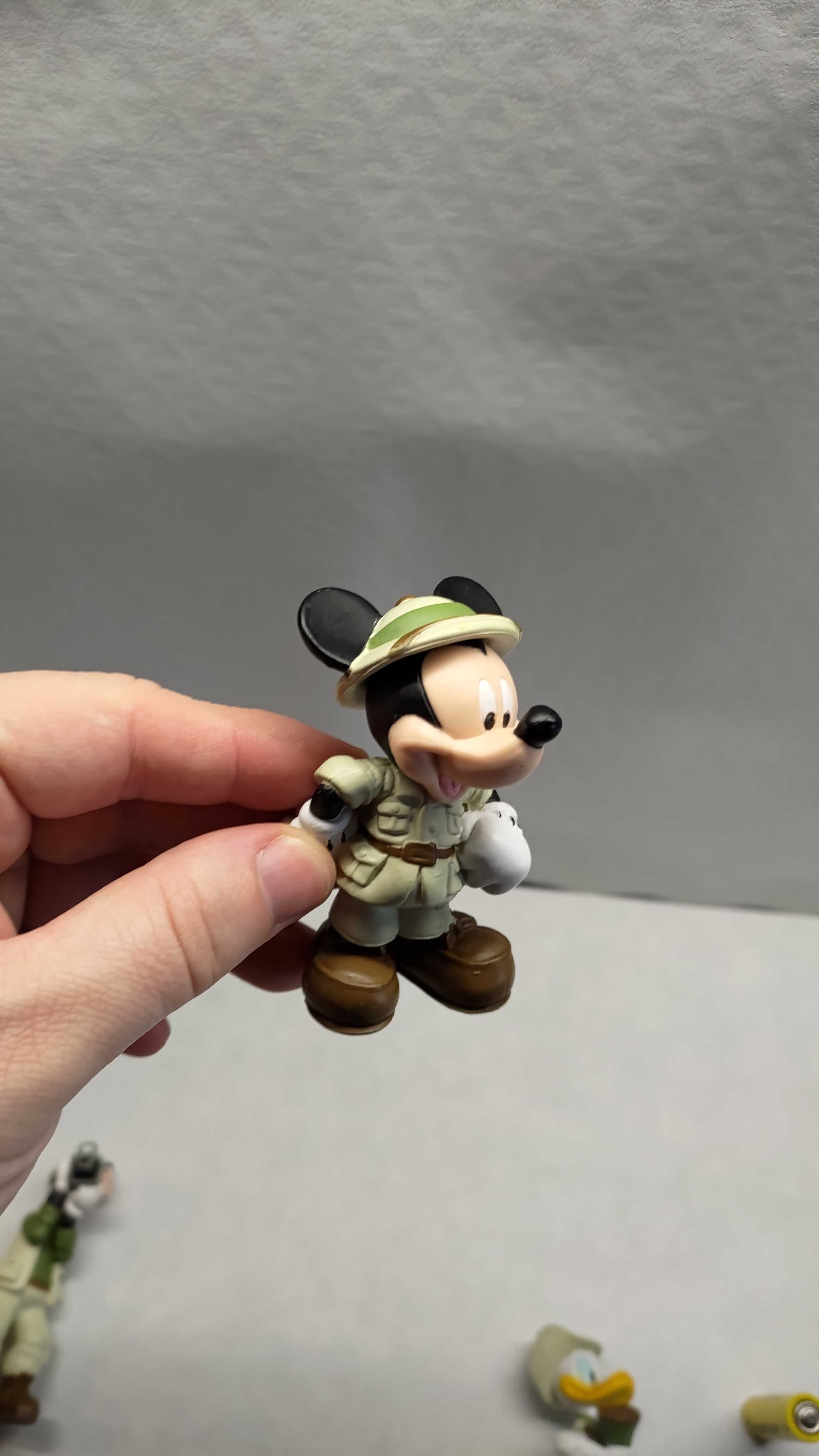 Disney Parks Mickey and Friends On Safari Cake Topper.дисней.сафар 5+1