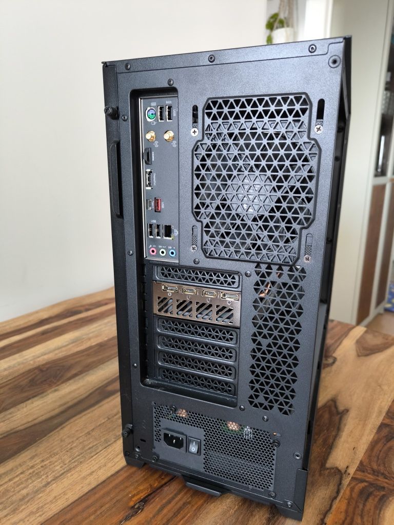 Komputer PC gamingowy G4M3R HERO i7-14700F/32GB/1TB/RTX4060/Win11x