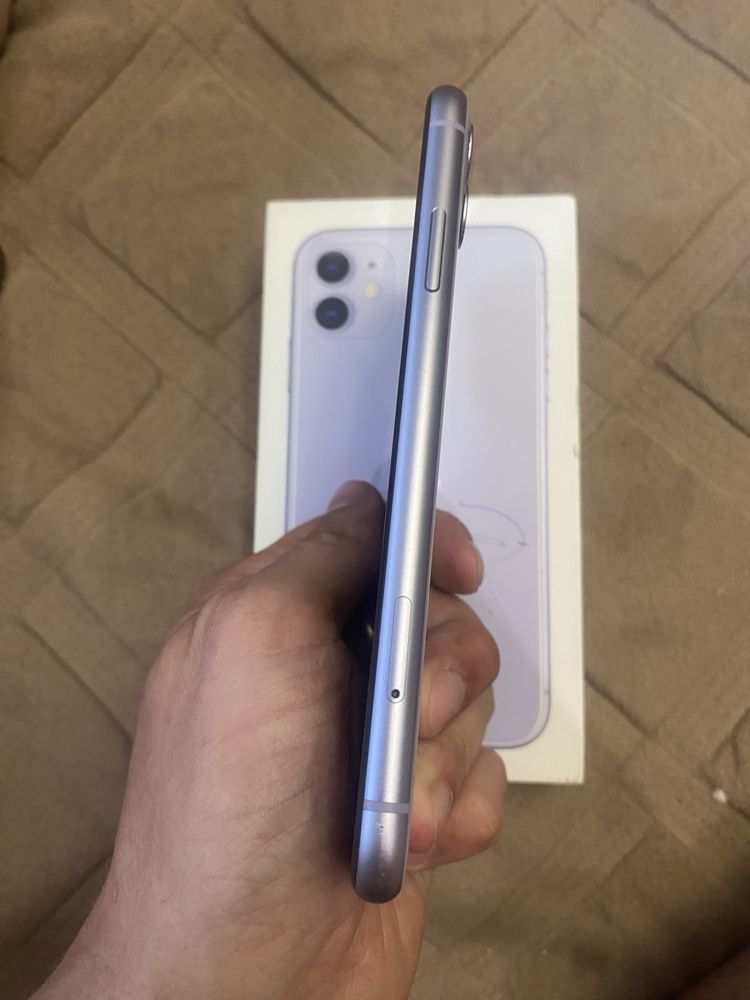 Продам Iphone 11