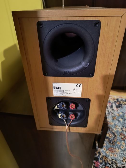 Kolumny Elac cl 82i