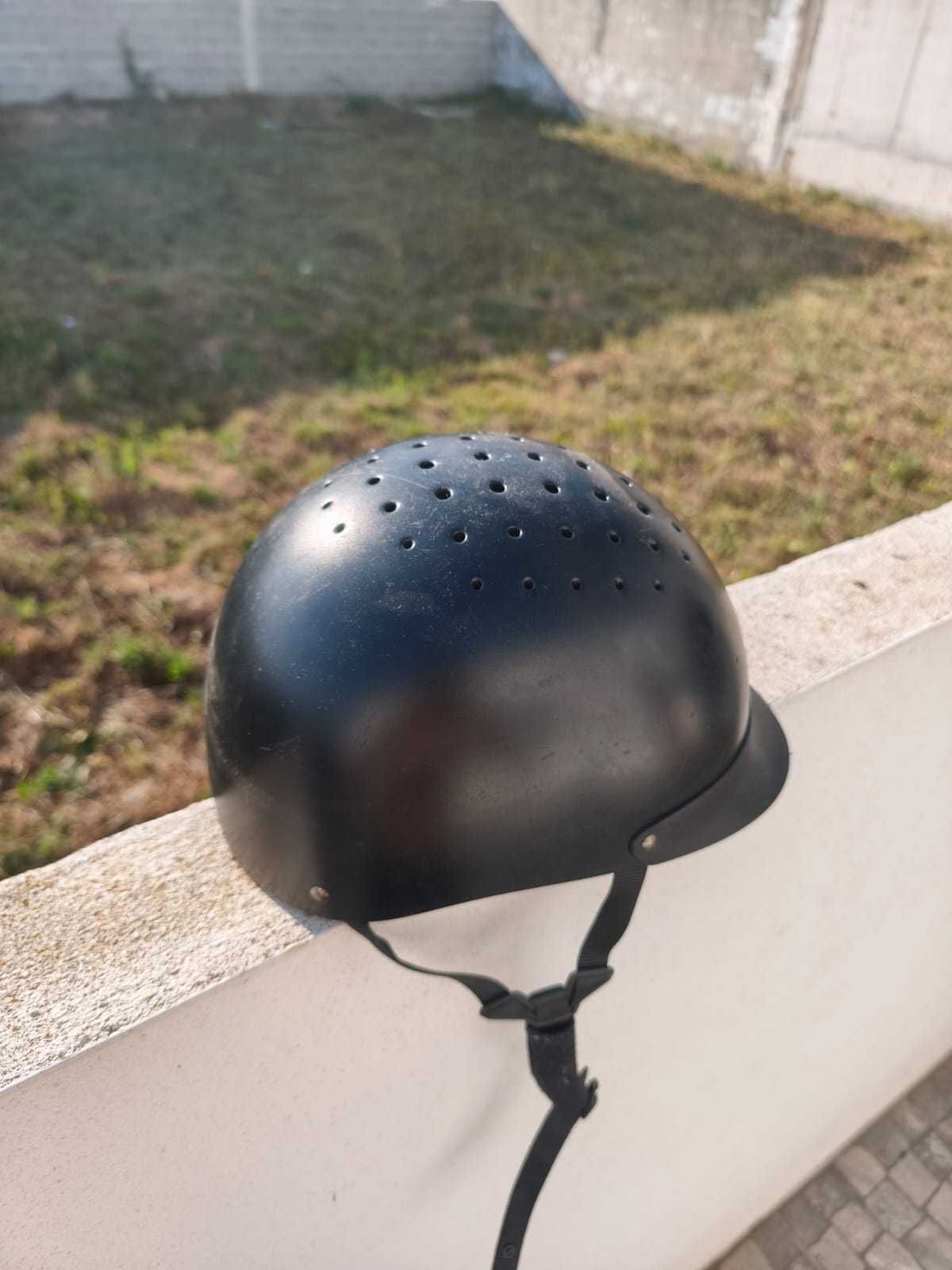 Capacete de equitação