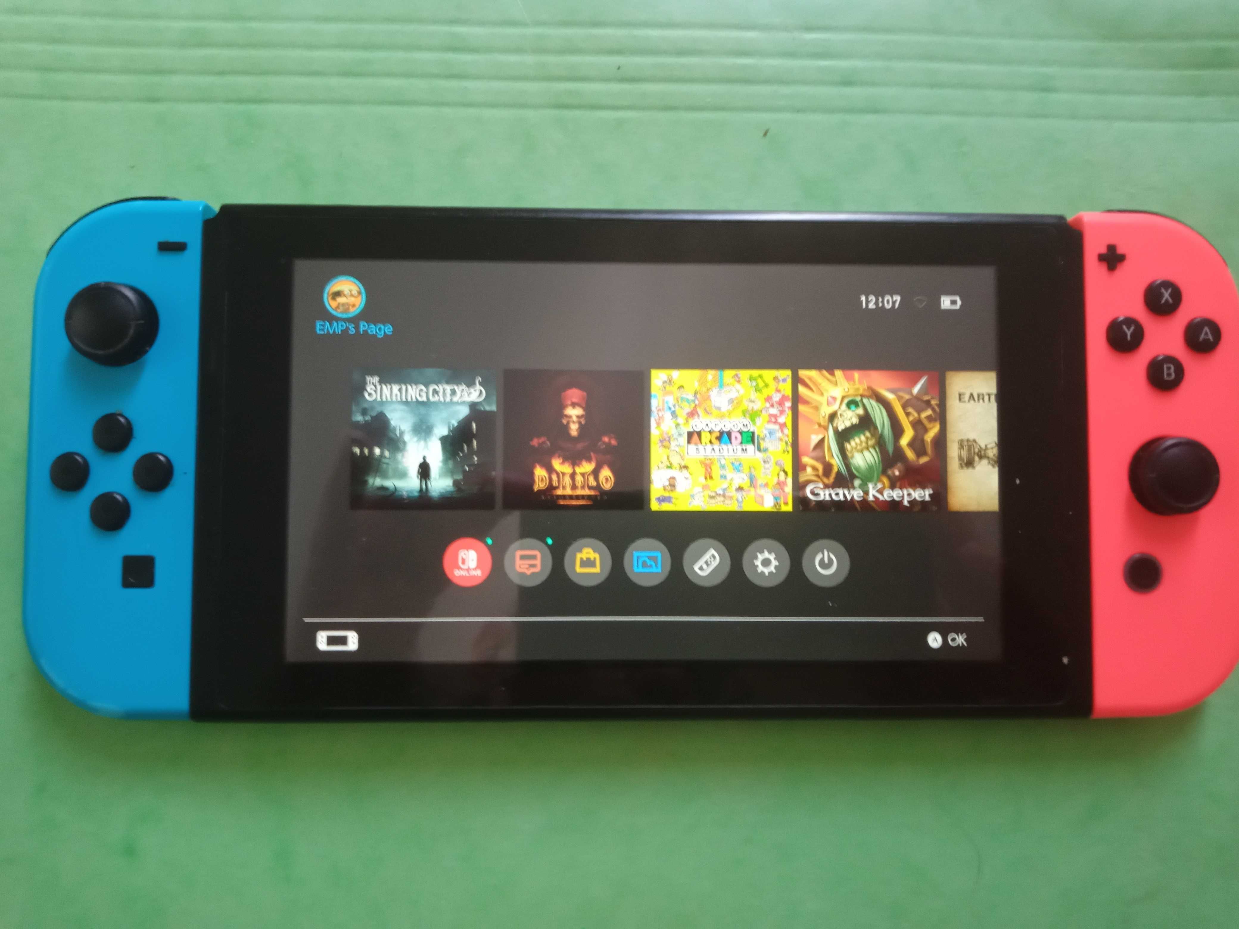 Nintendo Switch - Używane -Driftujące Joy Cony.