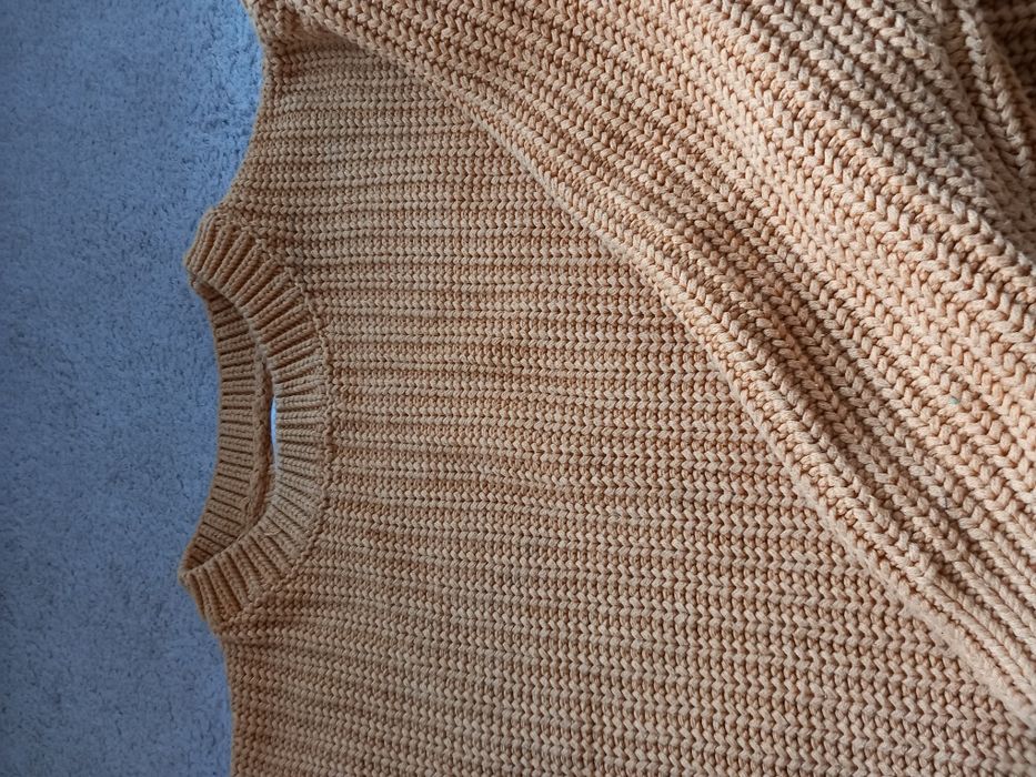 Musztardowy sweter reserved 140