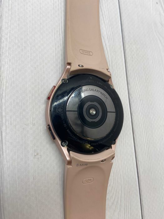Смарт-годинник Samsung Galaxy Watch4 40 mm (Gold) SM-R860NZDASEK