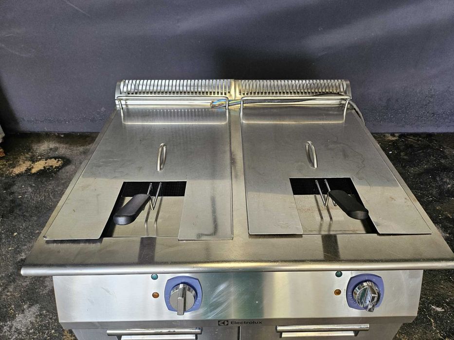 Fritadeira elétrica 15+15 Lts