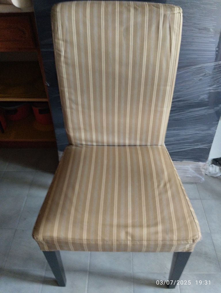 Mesa de jantar extensível