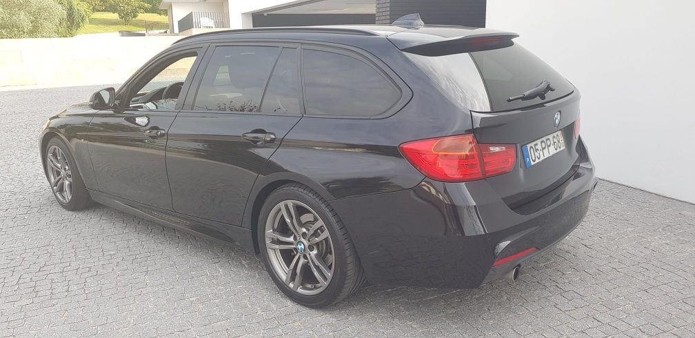 BMW 320 com pack M