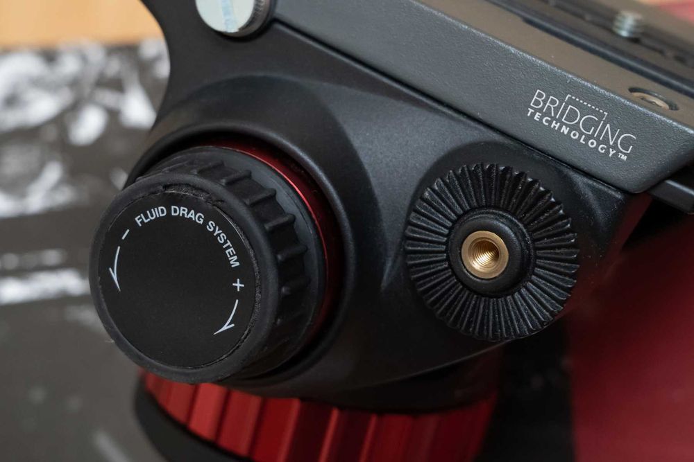 Głowica Manfrotto MVH502AH z płaską bazą