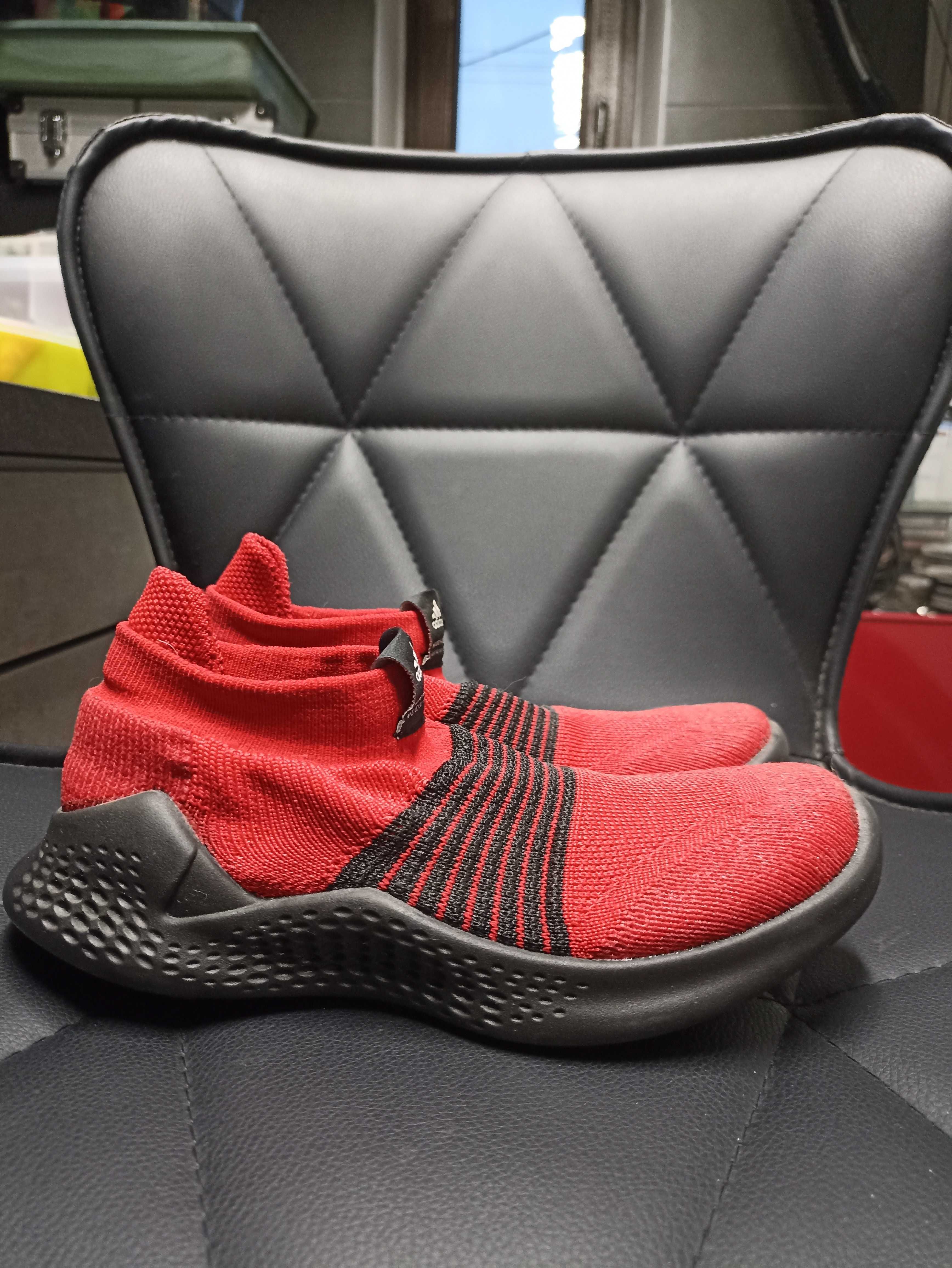 Buty dziecięce Adidas Pure Runner, rozmiar 33