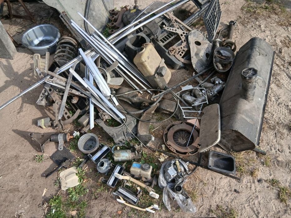 Części volvo 240 .