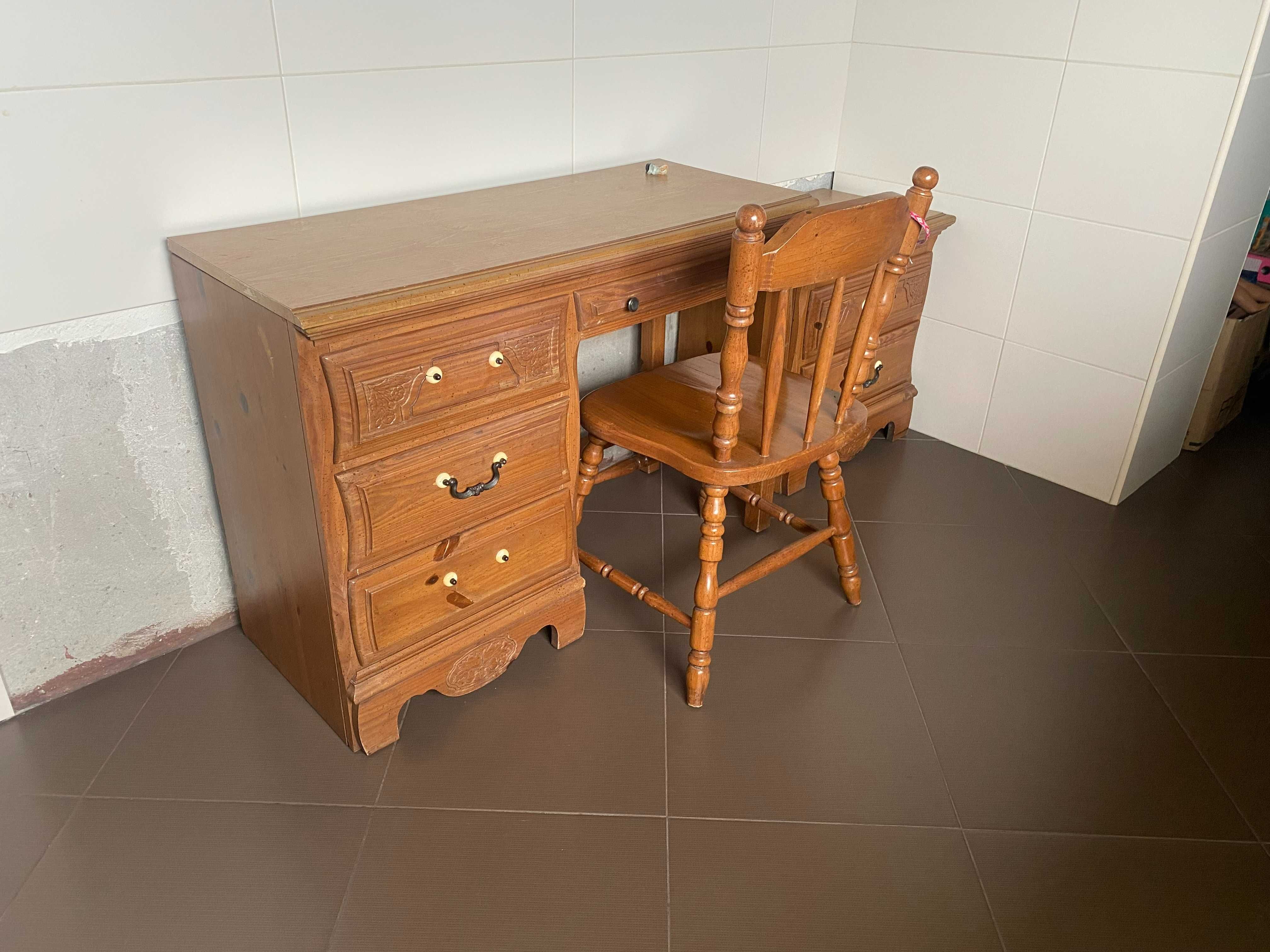 Cama de solteiro com colchão