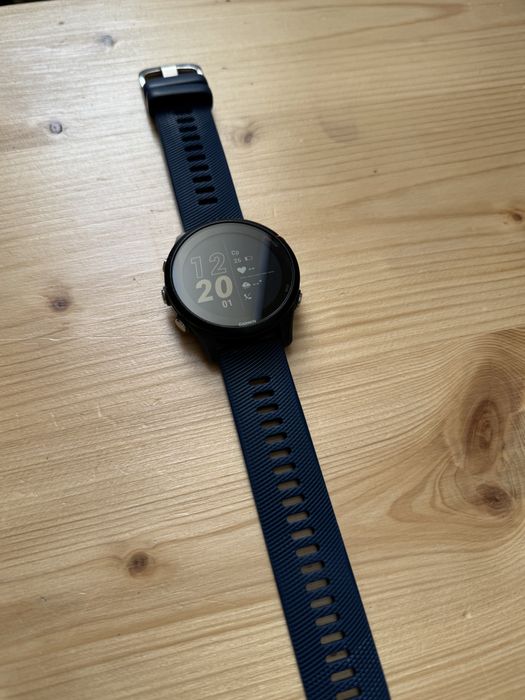 Спортивний годиник Garmin forerunner 255
