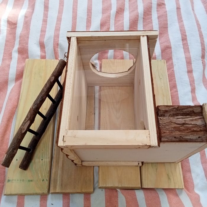 Domek transparentny Trixie z łupiną kokosa