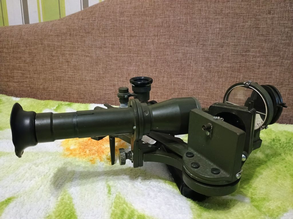 Секстант морской прибор