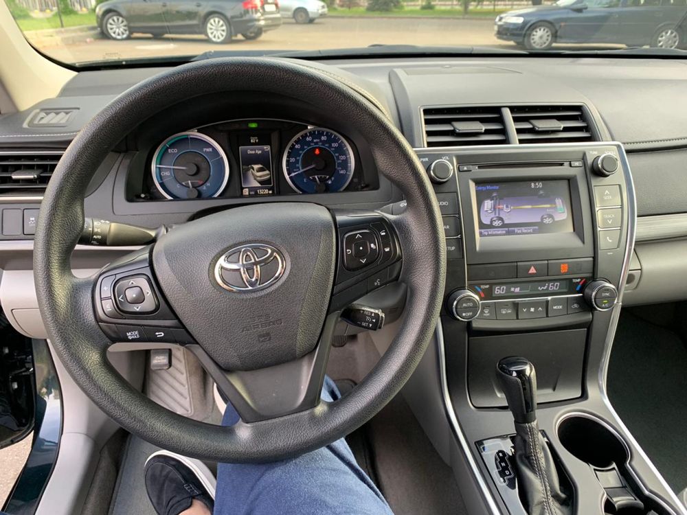 Toyota Camry Hybrid 2017