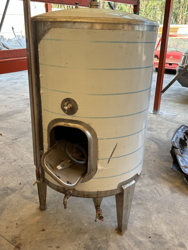 Cuba inox praticamente nova