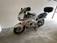 Honda vfr 800 niezniszczalny 1998