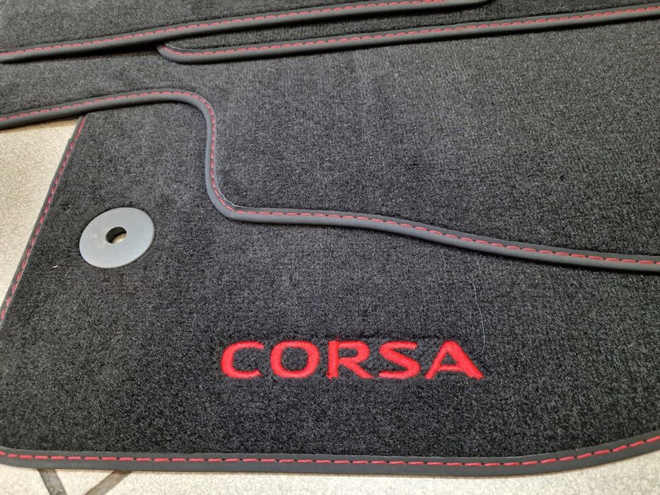 Oryginalne dywaniki welurowe do corsa d i e