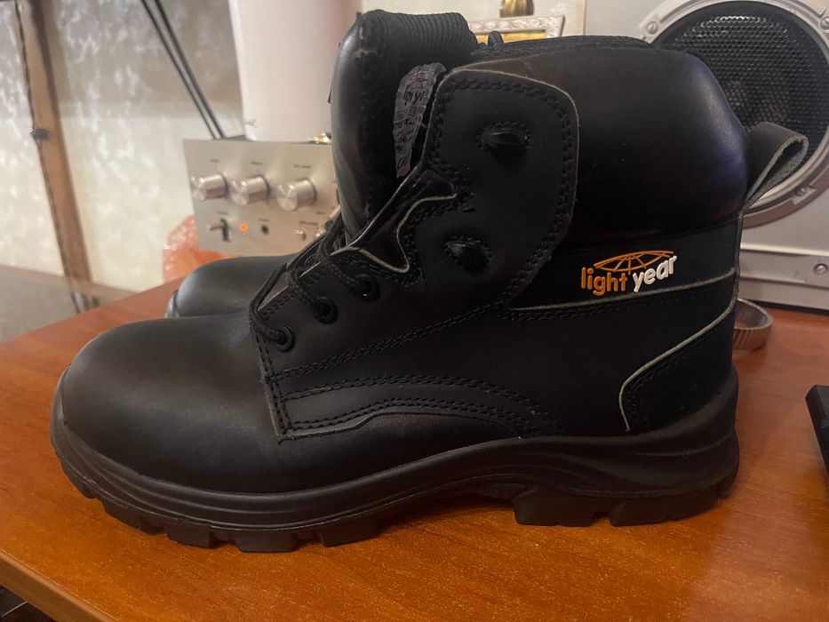 Чоловічі робочі ботінкі з металом-45.