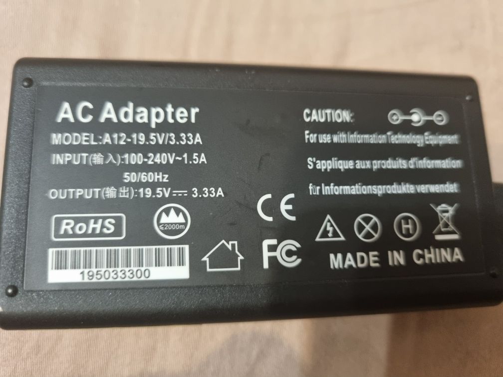 Zasilacz do laptopa AC adapter  model A12-19.5V/3.33.A