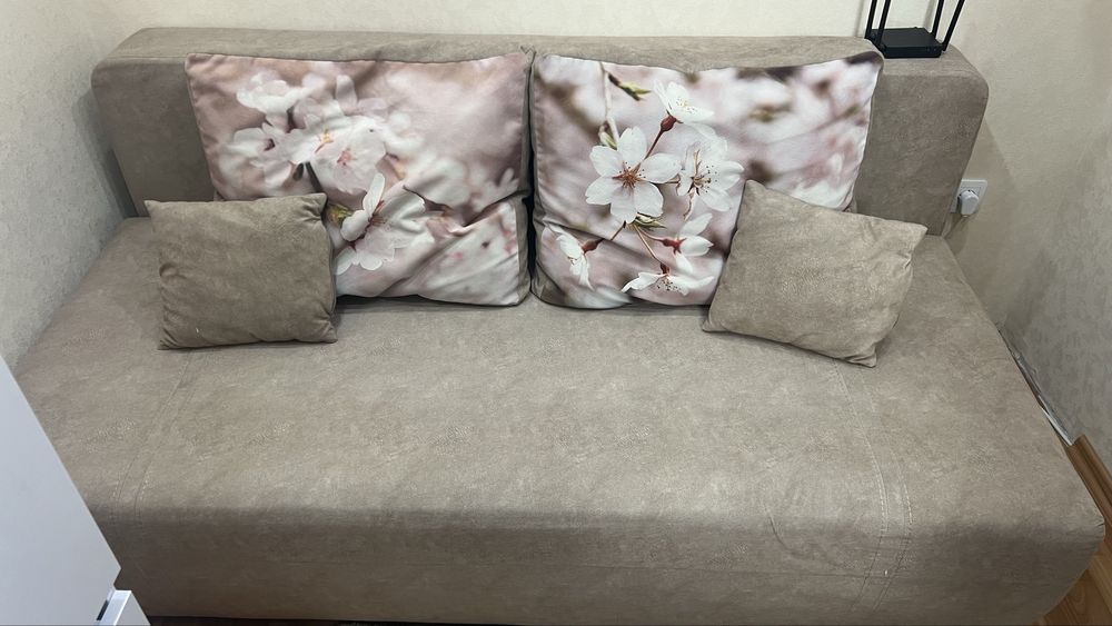 Продам дитячий диван