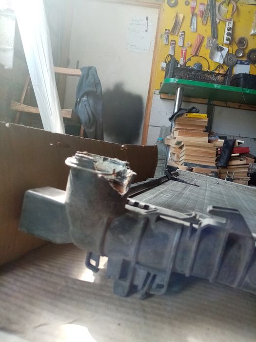 Радиатор на Mercedes w203