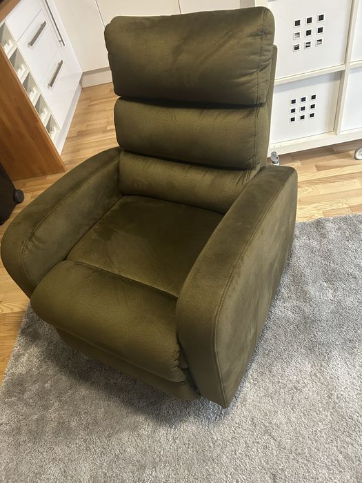 Fotel bujany z funkcja relax