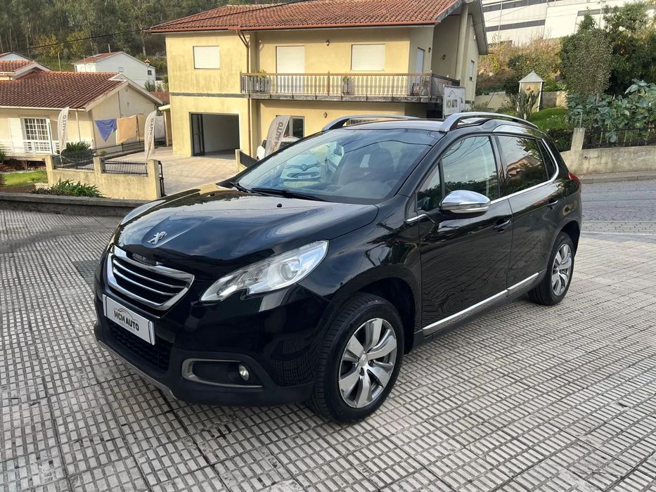 Peugeot 2008 1.2 VTi Allure