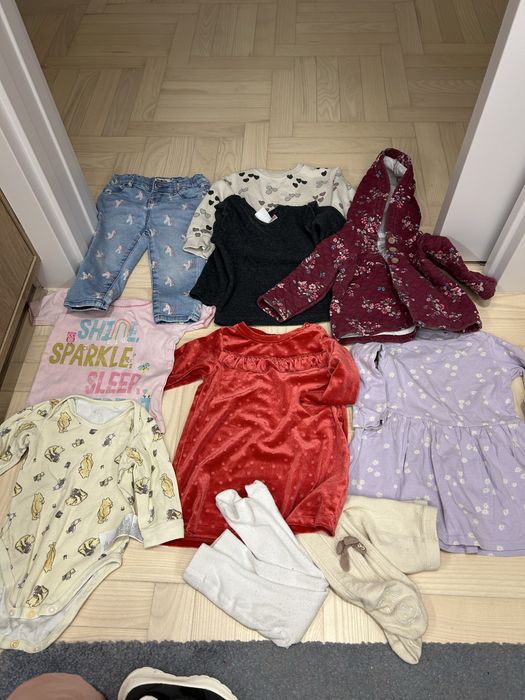 Zestaw ubranek dla dziewczynki, 74