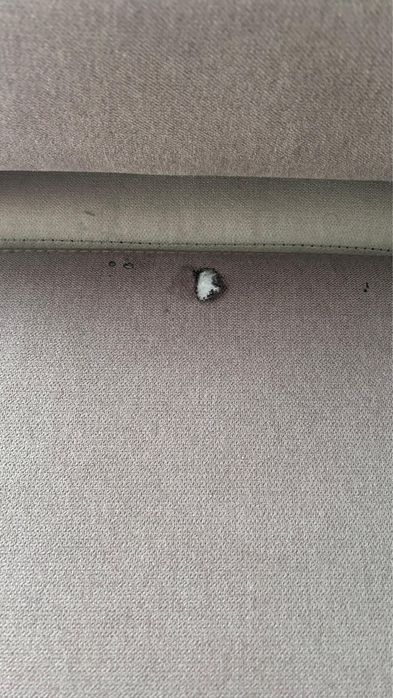 Sofa 3 lugares além de um assento separado