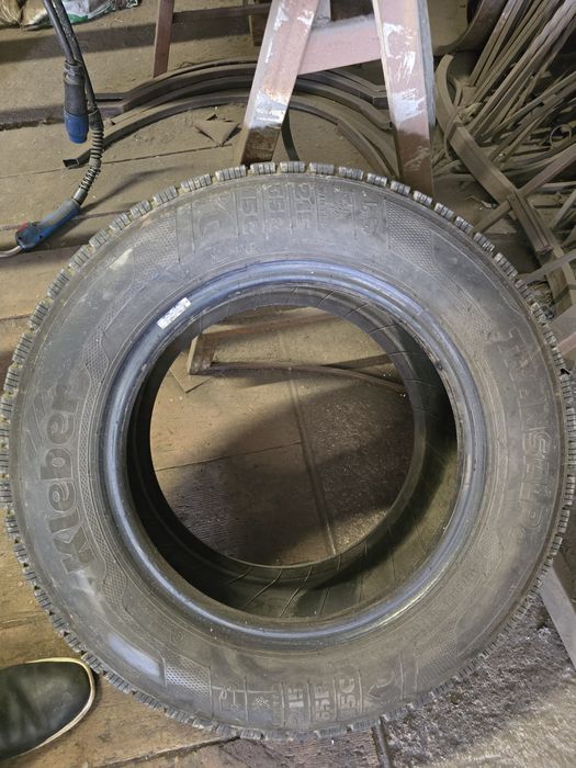 Opona zimowa Kleber Transalp R 15 C, 215x65