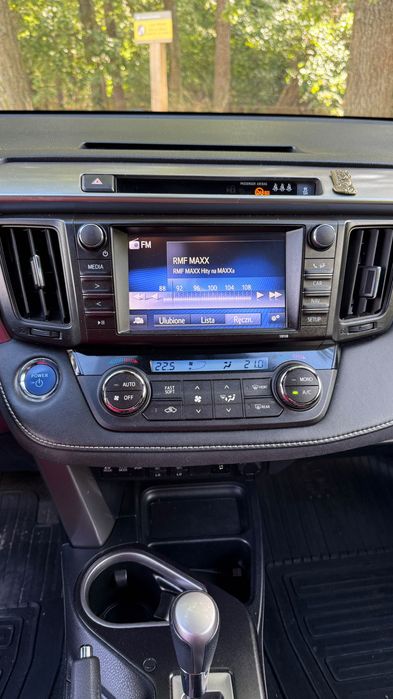 Toyota RAV4, automat, 1 właściciel, benzyna, ASO, hybryda, bezawaryjny