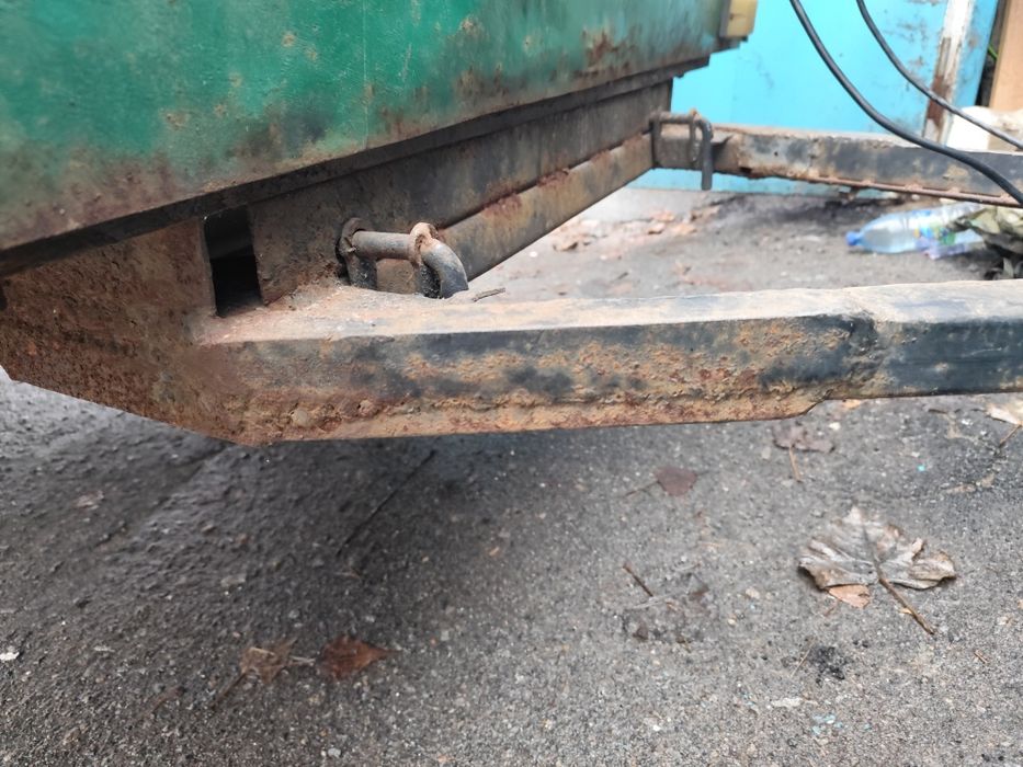 Причіп  легковий