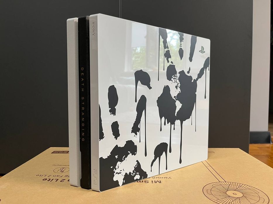 PlayStation 4 PRO Death Stranding Edition + ігри та аксесуари