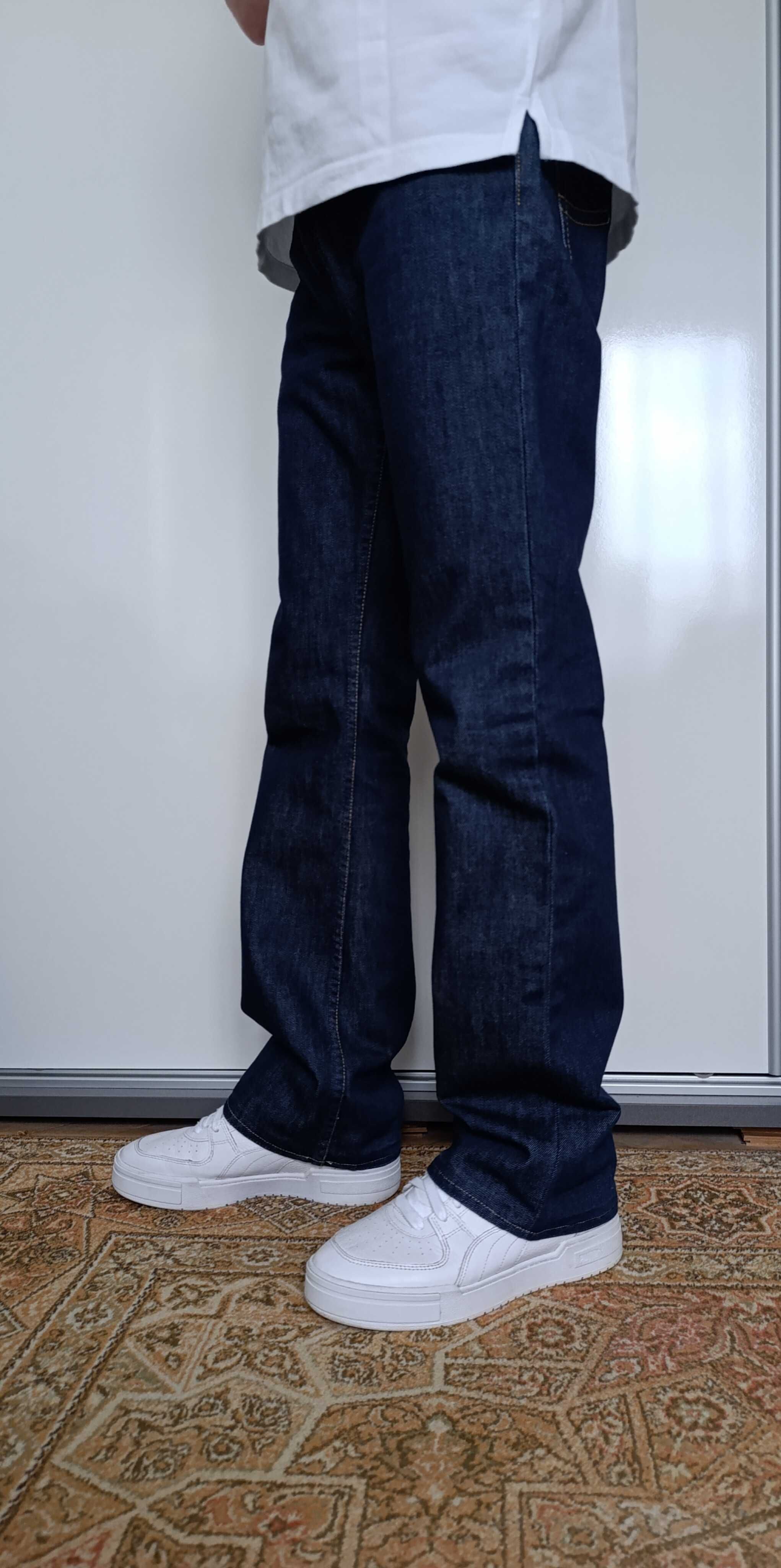Granatowe spodnie Divided jeans dżins bawełna