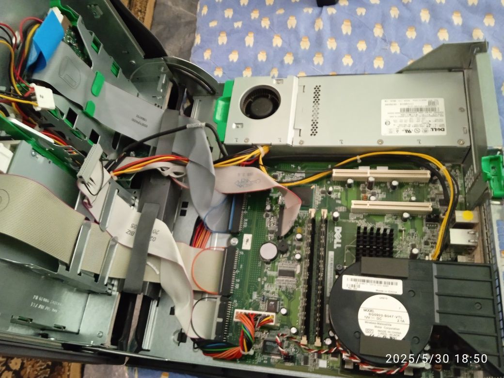 Комп'ютер dell в робочому стані або на запшастини