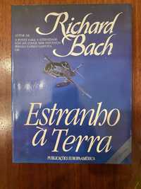 Estranho à Terra, de Richard Bach