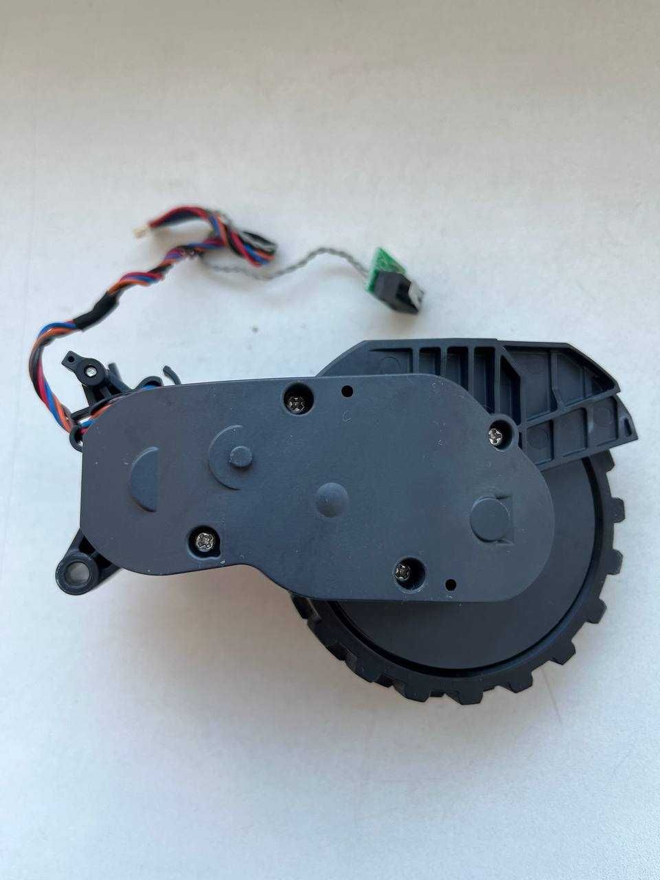 Модуль колеса (ліве, в зборі) до Roborock S5 Max