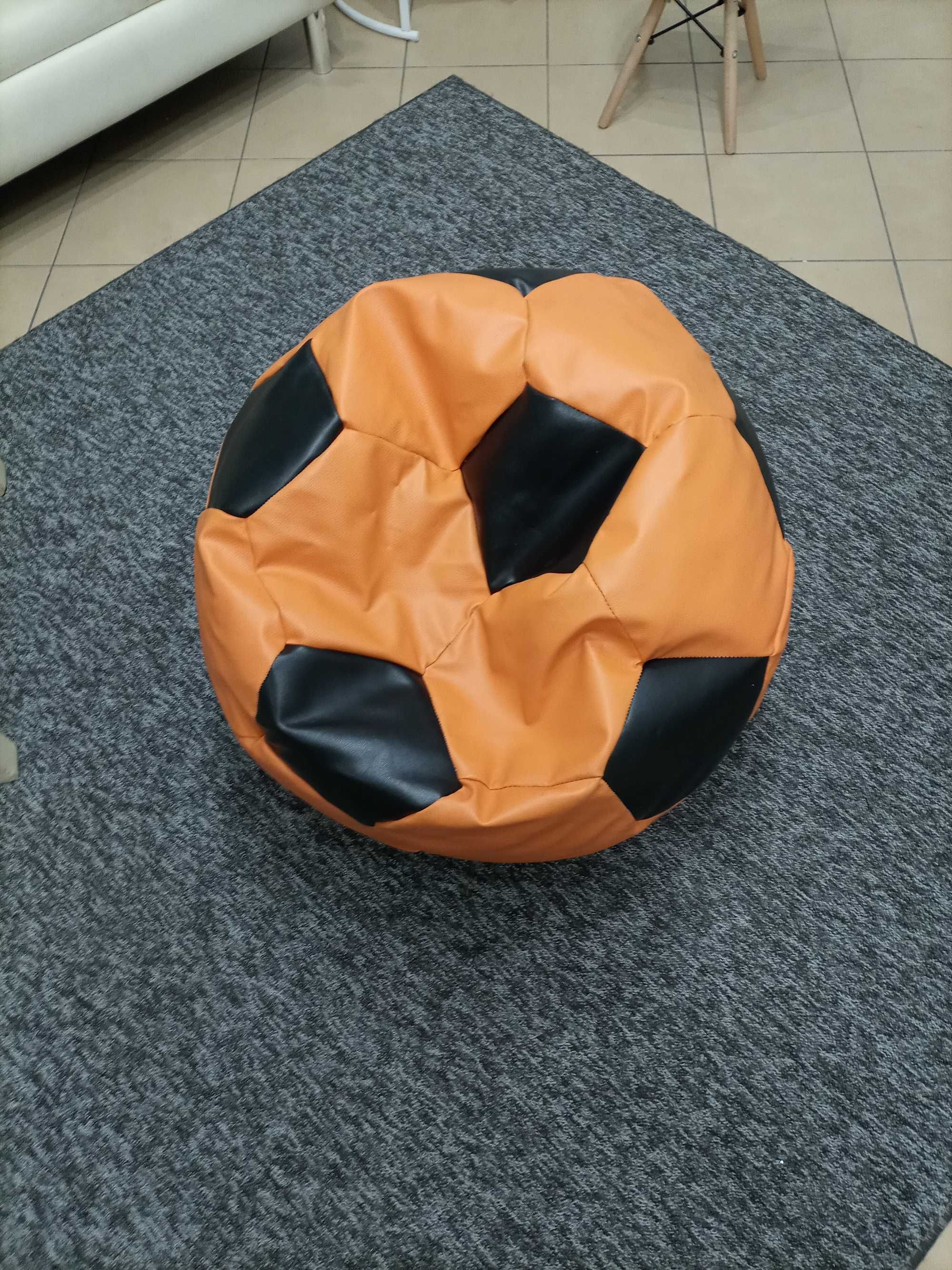 Pufa piłka do siedzenia