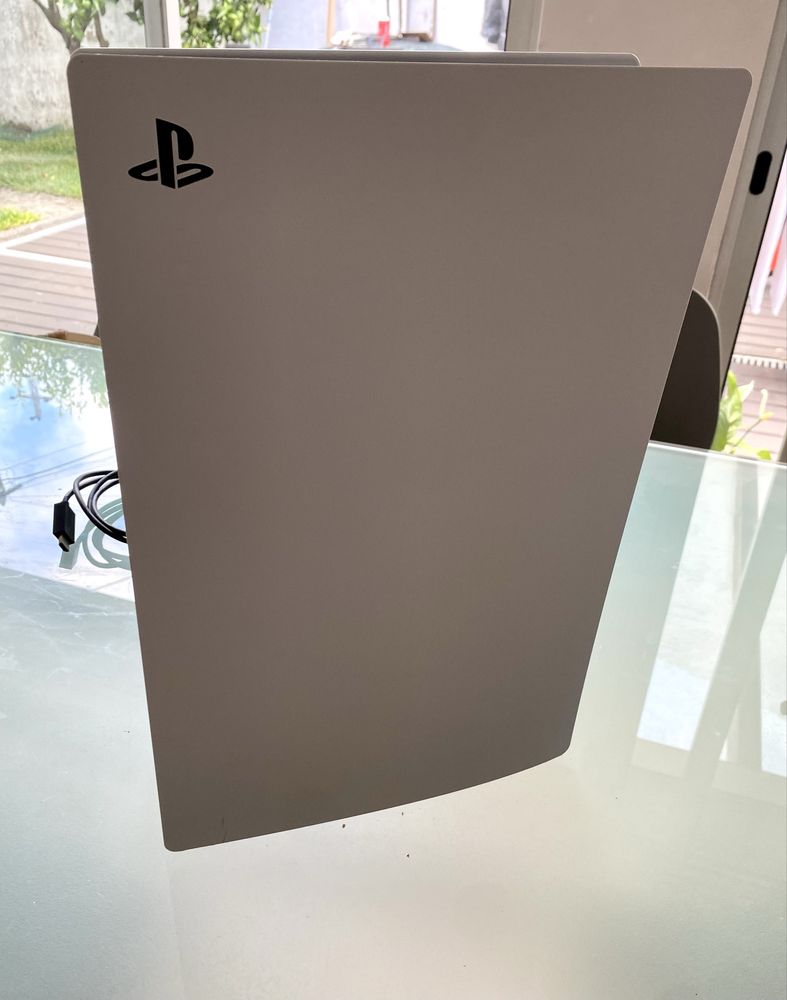PS5 1T, versão disco ( CD ) + Comando selado + FC 24