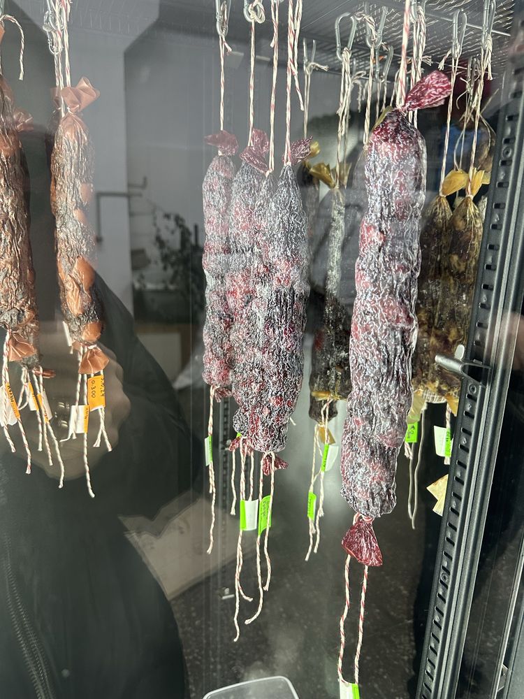 Продаємо сировялену продукцію з яловичини