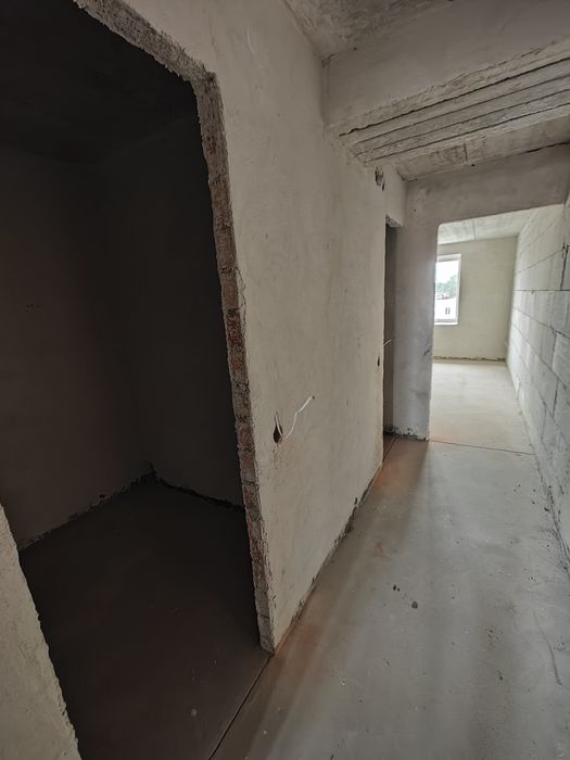 Продаж 2к. Поряд з парком!