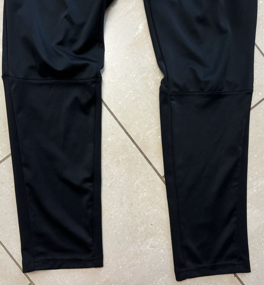 Nike Dri-Fit joggery sportowe czarne spodnie r. S , siłownia, jak nowe