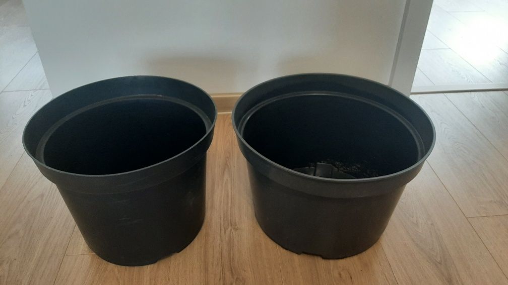 2x bardzo duża doniczka plastikowa czarna