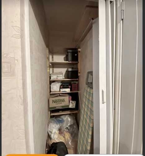 1 кімнатна квартира, Центр, 4 поверх 9ти поверхового будинку