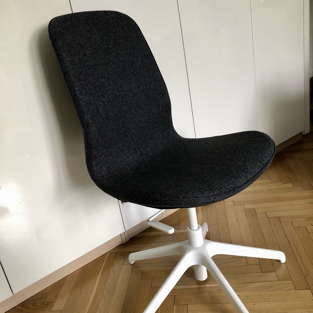 Krzesło biurowe obrotowe na kółkach /do biurka / IKEA Langfjall - nowe