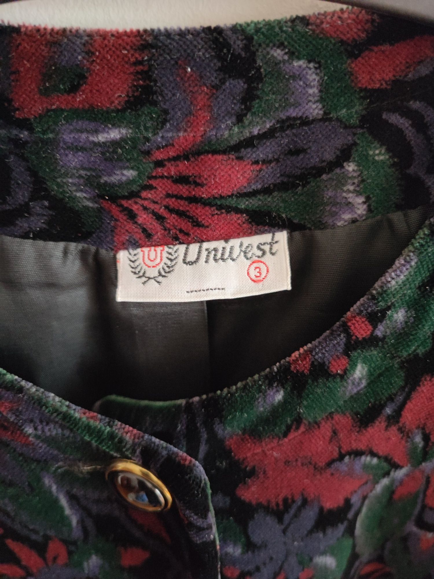 Casaco modelo bolero