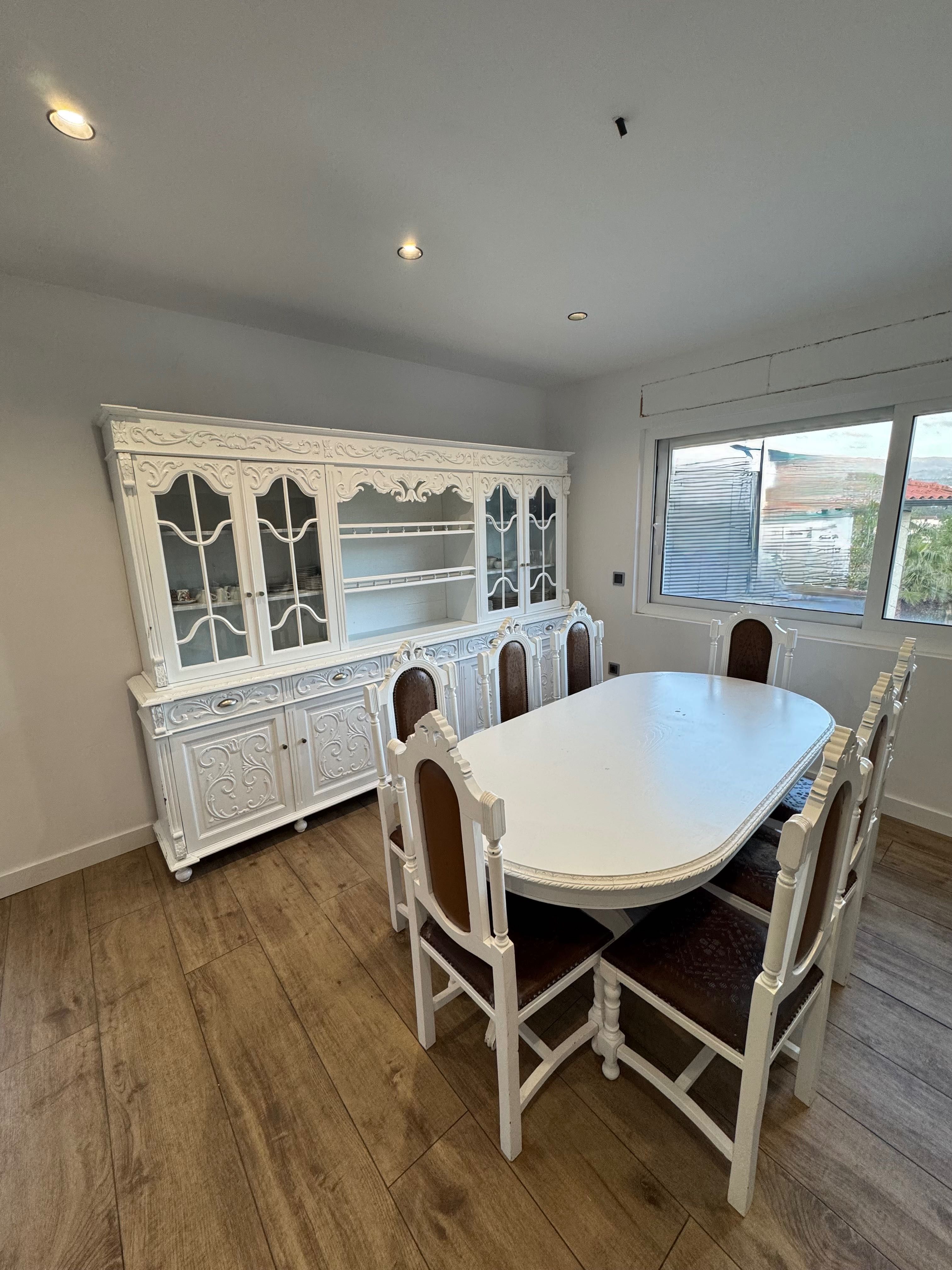 Móveis sala e mesa jantar