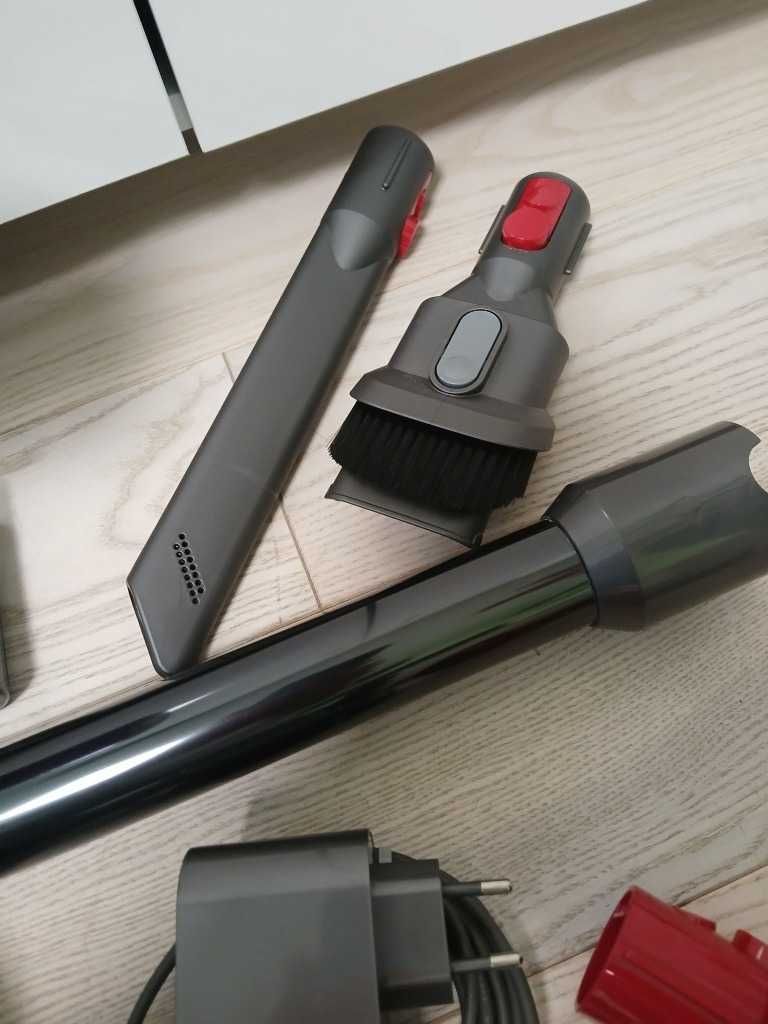 Dyson V15s Detect Submarine z koncowka do mopowania